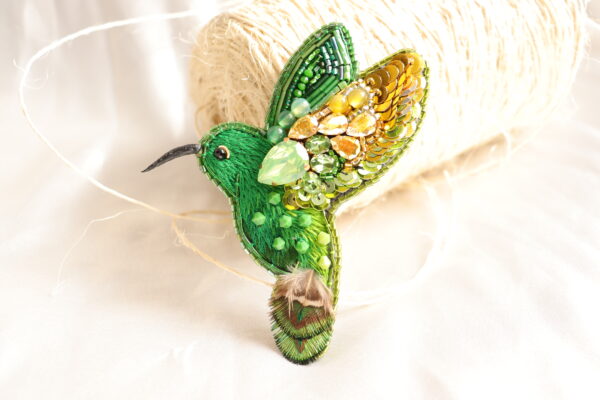 Broche de pájaro colibrí